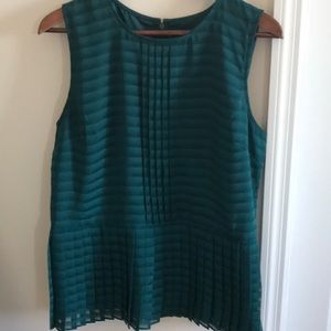 Banana Republic Pleated peplum top with lining